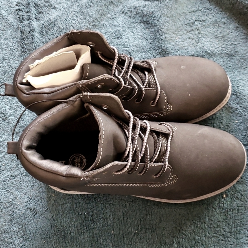 Wonder Works Boys Work Boots 😀